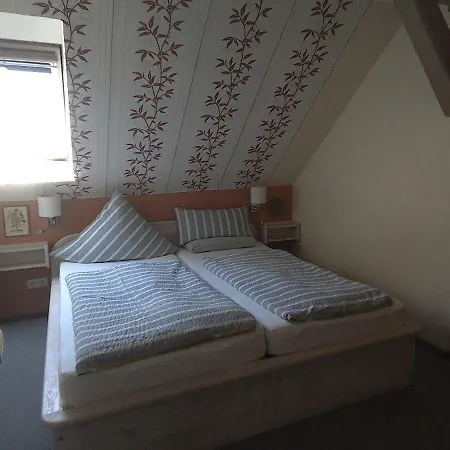 Gaestehaus Hemmerdeich-alte Schule Hébergement de vacances *