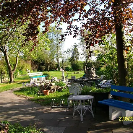 Holiday home Gaestehaus Hemmerdeich-alte Schule *
